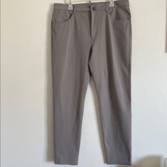 VUORI Men’s Stretch Jeans Size 36 - Picture 1 of 9